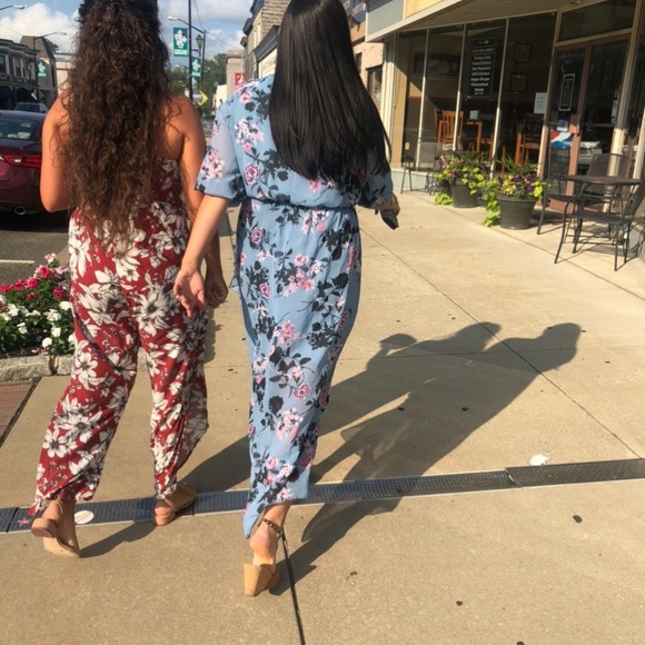 Dress - Picture 8 of 9